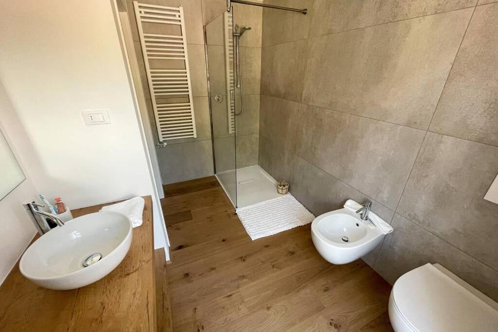 Design Apartment In The Heart Of Bolzano Luaran gambar
